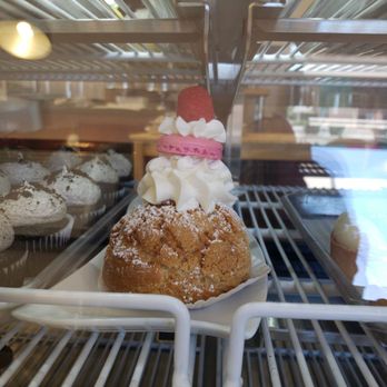The Great Gadsby Bakery - Raspberry choux - Bakeries Near Me - Gilbert, Arizona The Great Gadsby Bakery - Raspberry choux - Bakeries Near Me - Gilbert, Arizona