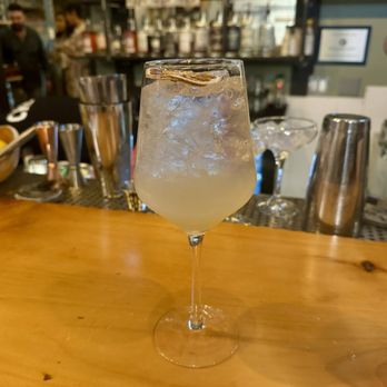 Connecticut Distilling - "Town Plot Spritz" (Limoncello, sparkling wine, seltzer) - Distilleries Near Me - Waterbury, Connecticut