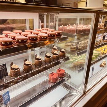 Sift Bake Shop - Bakeries Near Me - Uncasville, Connecticut