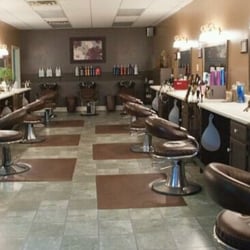 Studio 1209 Salon & Spa - Our beautiful salon styling area