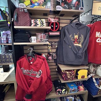 BoxLunch - Women's Clothing Near Me - Roseville, California