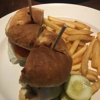 Yard House - Grilled Chicken and Avocado Sandwich - New American Near Me - Austin, Texas Yard House - Grilled Chicken and Avocado Sandwich - New American Near Me - Austin, Texas