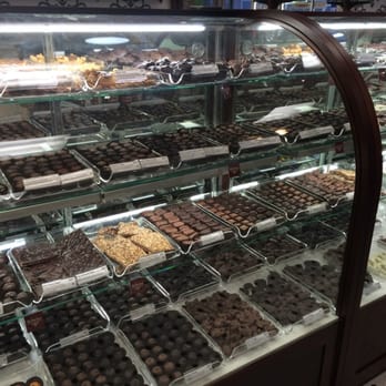 Kilwins Ice Cream - Chocolate - Fudge - Desserts Near Me - Elmhurst, Illinois Kilwins Ice Cream - Chocolate - Fudge - Desserts Near Me - Elmhurst, Illinois