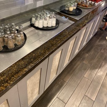 Round Table Pizza - Condiment - Pizza Near Me - Fresno, California Round Table Pizza - Condiment - Pizza Near Me - Fresno, California