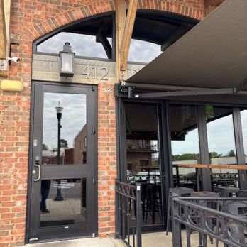 412 Public House - Gastropubs Near Me - Cullman, Alabama