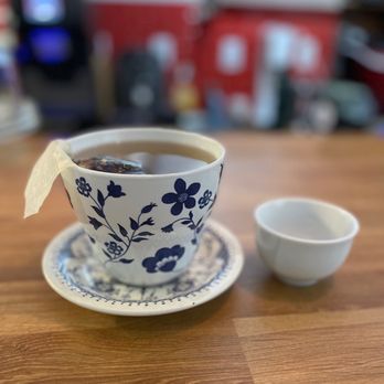 Un Amour des Thés - Large tea in a real cup! - Coffee & Tea Supplies Near Me - Outremont, Quebec Un Amour des Thés - Large tea in a real cup! - Coffee & Tea Supplies Near Me - Outremont, Quebec