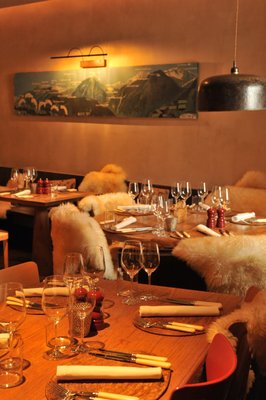 Le Rouge Restaurant & Après-Ski by null