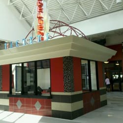 Greenspoint Mall - Why is the theater so desolate?