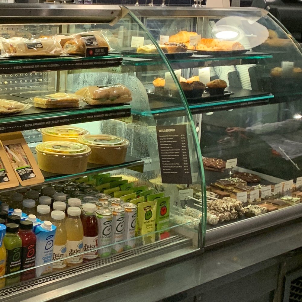 Starbucks - Coffee & Tea Near Me - Sutton, D