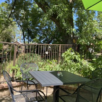 Wild Fig Kitchen - Outside area with picnic area next door - Breakfast & Brunch Near Me - Coarsegold, California Wild Fig Kitchen - Outside area with picnic area next door - Breakfast & Brunch Near Me - Coarsegold, California
