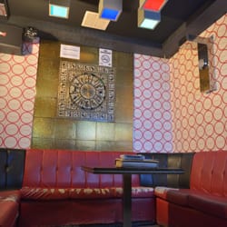 FM Karaoke Bar