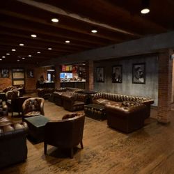 Elicit Brewing Co - Manchester - Lounge hang out area