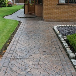 Eastern Cedar - Interlock & Patio Stones