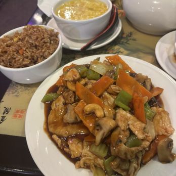 Ginmiya - Lunch special chicken cashews - Chinese Near Me - Lancaster, Pennsylvania