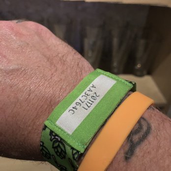 Hoppin' Charlotte - Tap your wrist at the pump - Beer Bar Near Me - Charlotte, North Carolina Hoppin' Charlotte - Tap your wrist at the pump - Beer Bar Near Me - Charlotte, North Carolina
