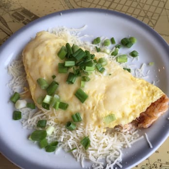 Gill's By The Bay - Crab omelette - Seafood Near Me - Eureka, California Gill's By The Bay - Crab omelette - Seafood Near Me - Eureka, California