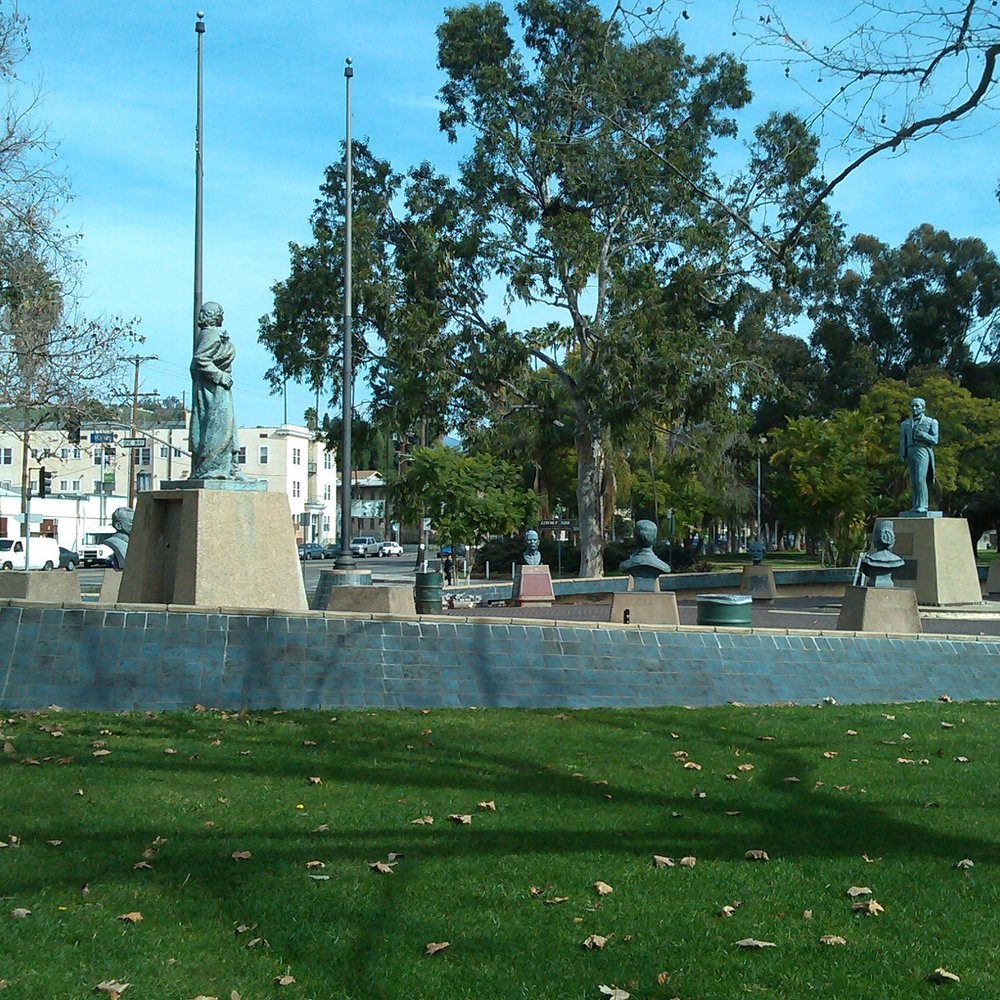 El Parque de Mexico - View of El Parque de Mexico's busts!!!! - Local Flavor Near Me - Los Angeles, California El Parque de Mexico - View of El Parque de Mexico's busts!!!! - Local Flavor Near Me - Los Angeles, California