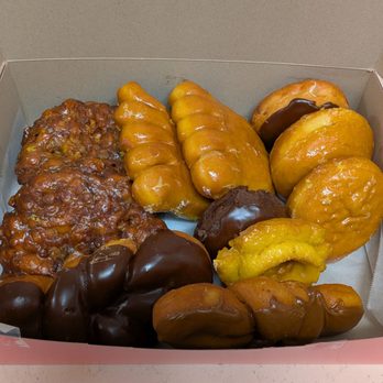 Friendly Donut House - @endoedibles on Instagram 05/13/25 - Donuts Near Me - Henderson, Nevada