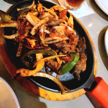 El Mariachi - Fajitas - proteins were tender, and well spiced. Condiments tasted fresh, and even the tortillas were nice and soft + thin! Add green salsa! - Mexican Near Me - Coral Springs, Florida