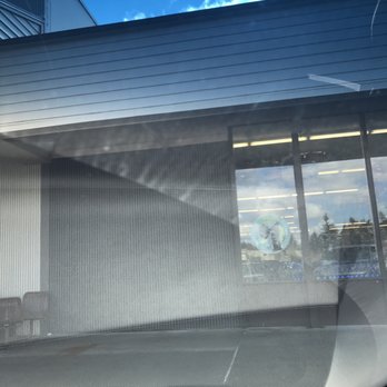 Elephant Car Wash - Windshield: the "after" photo.. not worth your money. - Car Wash Near Me - Covington, Washington Elephant Car Wash - Windshield: the "after" photo.. not worth your money. - Car Wash Near Me - Covington, Washington