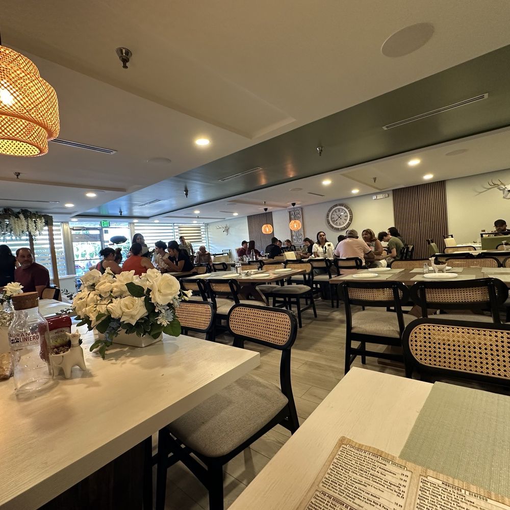 Chivo Liniero - Restaurant view - Dominican Near Me - Greenacres, Florida Chivo Liniero - Restaurant view - Dominican Near Me - Greenacres, Florida
