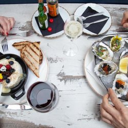 The Clock N8 - Fresh oyster, and baked camembert