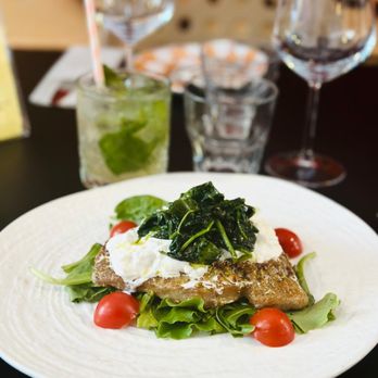 Meridionale - Tuna* with pistachios, burrata cheese, and sautéed spinach in garlic and olive oil - Trattorie Near Me - Rome, RM Meridionale - Tuna* with pistachios, burrata cheese, and sautéed spinach in garlic and olive oil - Trattorie Near Me - Rome, RM