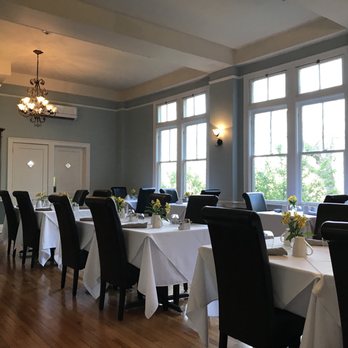 Princess Anne Hotel - Breakfast dining room - Hotels Near Me - Asheville, North Carolina