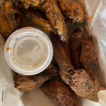 King Of Wings - 12 wings: Tangy Gold & Rubbed - Chicken Wings Near Me - Wheat Ridge, Colorado