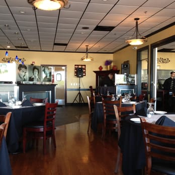 DiBenedetto Trattoria - Very relaxing, well lit, atmosphere. - Italian Near Me - Hoffman Estates, Illinois DiBenedetto Trattoria - Very relaxing, well lit, atmosphere. - Italian Near Me - Hoffman Estates, Illinois