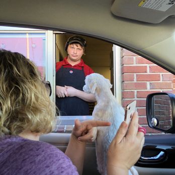 Wendy's - Drive thru window - Fast Food Near Me - Lexington, South Carolina
