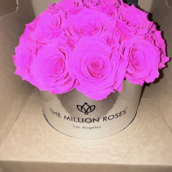 The Million Roses - Not being able to change the color, it doesn't have it online for me to switch it for the color I'd like. - Flowers & Gifts Near Me - Vernon, California