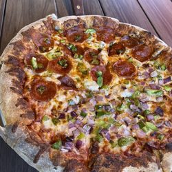 Hideaway Pizza - Hand tossed pizza