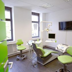 Dr. Pantas - Zahnarzt in Düsseldorf