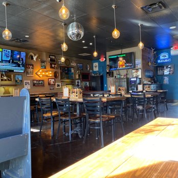 Bighorn Tavern - Bars Near Me - Reno, Nevada