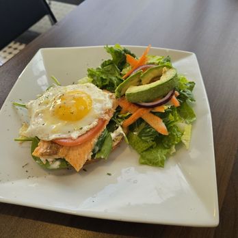 Sofia's Kitchen - Bagel salmon breakfast - Breakfast & Brunch Near Me - Studio City, California Sofia's Kitchen - Bagel salmon breakfast - Breakfast & Brunch Near Me - Studio City, California