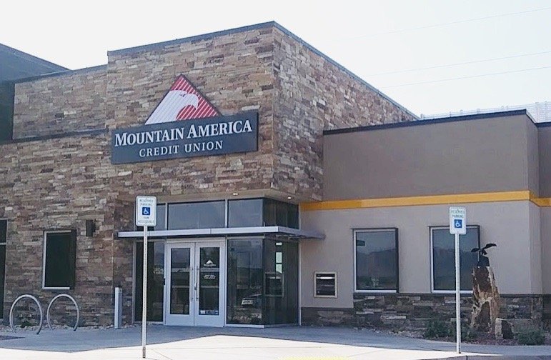 Mountain America Credit Union Utah Locations MOUNTAIN AMERICA CREDIT UNION - 3582 Pioneer Pkwy, Santa Clara, Utah