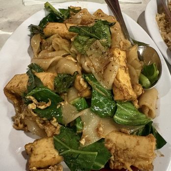 Noble Thai - 41. Pad See-Iew - Thai Near Me - Chicago, Illinois