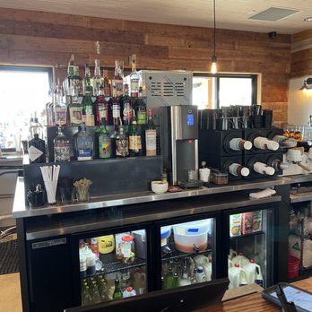Radio/East - Bar - Coffee & Tea Near Me - Austin, Texas Radio/East - Bar - Coffee & Tea Near Me - Austin, Texas