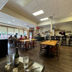 Miya Japanese bistro - Main dining room