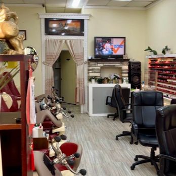 Lnh Nail Salon - Before renovating - Nail Salons Near Me - Silver Spring, Maryland