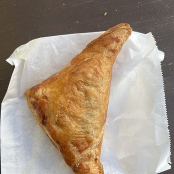 Salento Colombian Coffee & Kitchen - Pastel de Queso con Espinacas - Coffee & Tea Near Me - New York, New York Salento Colombian Coffee & Kitchen - Pastel de Queso con Espinacas - Coffee & Tea Near Me - New York, New York