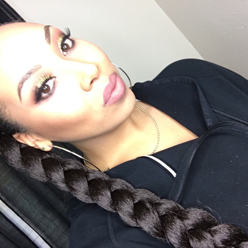 Make Me Up Maria - NYE MAKEUP - Makeup Artists Near Me Make Me Up Maria - NYE MAKEUP - Makeup Artists Near Me