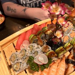 Tokyo Japanese Restaurant - Yummy Sushi Boat