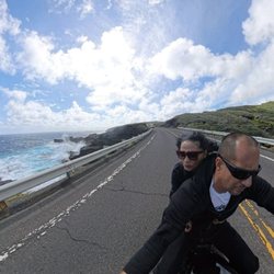 Chase Hawaii Rentals - Cruising down to Sandy beach