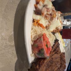 Flores Restaurant - Carne Asada con camarones rellenos