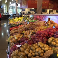 Yokes Fresh Market