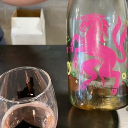 Holesinsky Vineyard & Winery - Unicorn