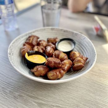 Radius - Bavarian Pretzel Bites appetizer - Burgers Near Me - Valparaiso, Indiana
