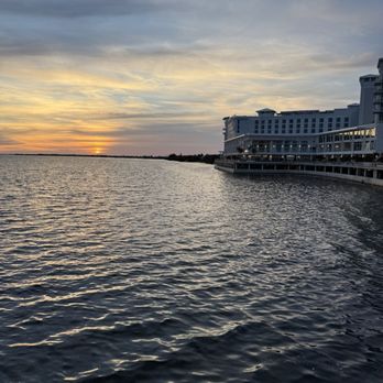 Sunseeker Resort Florida Gulf Coast, Curio Collection by Hilton - Sunset view - Resorts Near Me - Charlotte Harbor, Florida Sunseeker Resort Florida Gulf Coast, Curio Collection by Hilton - Sunset view - Resorts Near Me - Charlotte Harbor, Florida